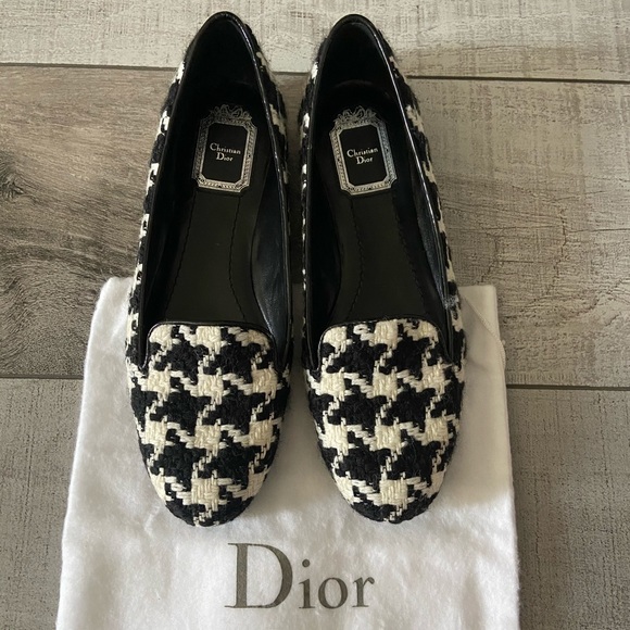 Dior Shoes - [SOLD]⭐️Christian Dior new tweed houndstooth flat